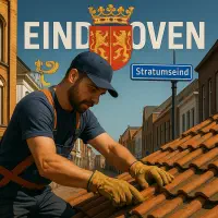 Dakdekker aan het werk op een pannendak in Eindhoven bij Stratumseind